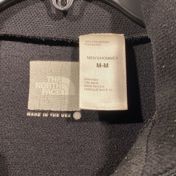(M) North Face unisex; L/S half zip pullover - Picture 5 of 7